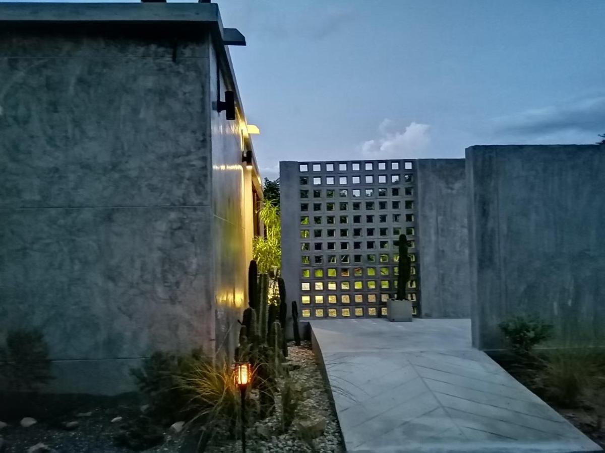 The Box Promkiri Apartment Nakhon Si Thammarat Bagian luar foto