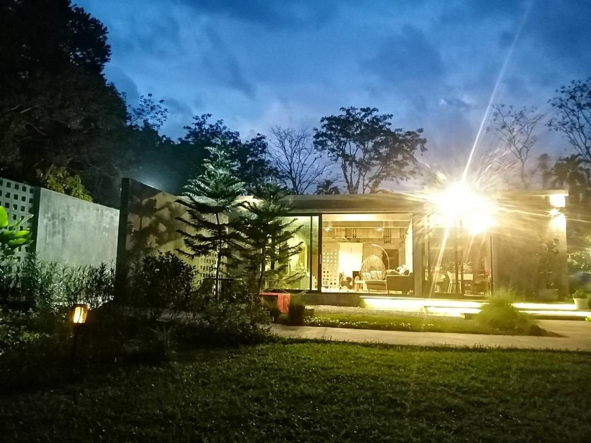 The Box Promkiri Apartment Nakhon Si Thammarat Bagian luar foto