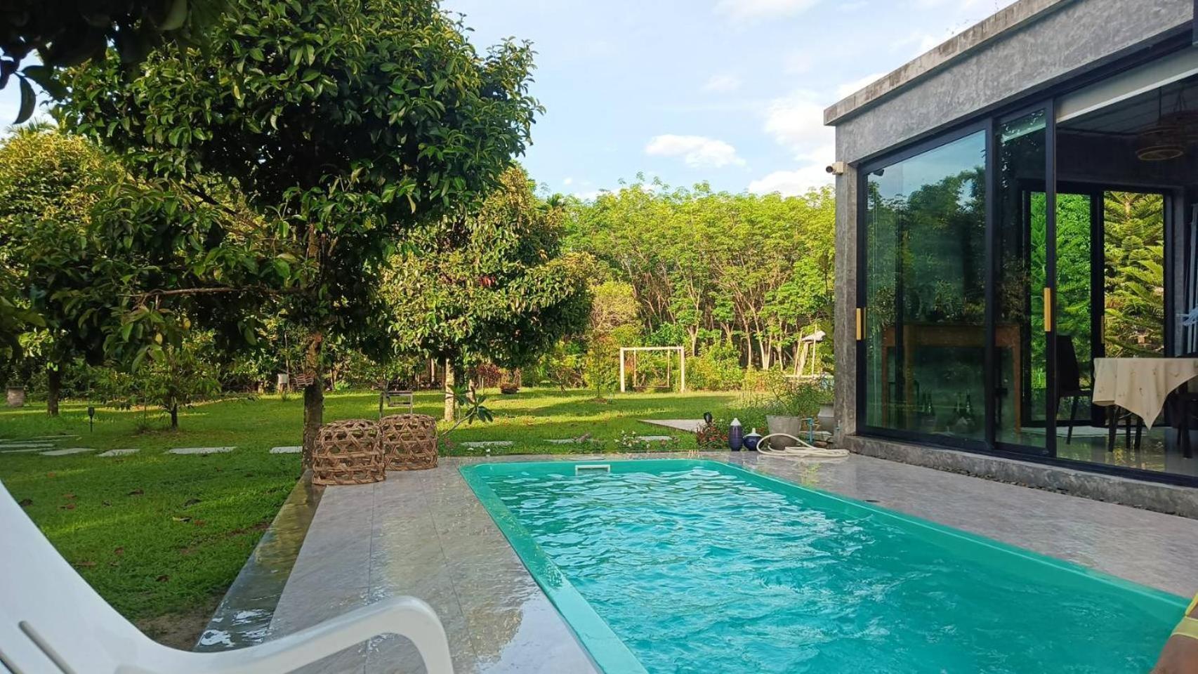 The Box Promkiri Apartment Nakhon Si Thammarat Bagian luar foto